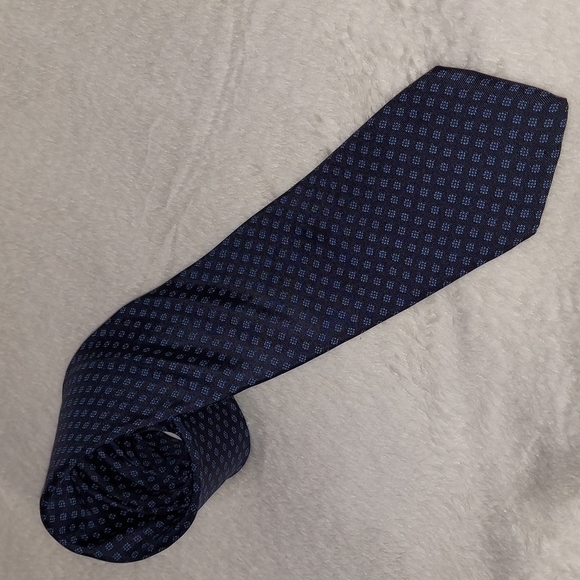 Neiman Marcus Other - Neiman Marcus Black and Blue Tie